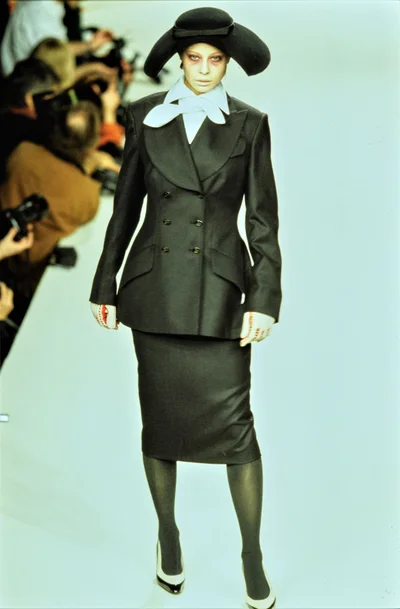 Look 25